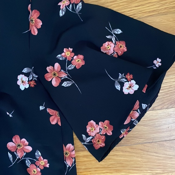 Adorable Lush shirt from Stitchfix - Picture 4 of 4